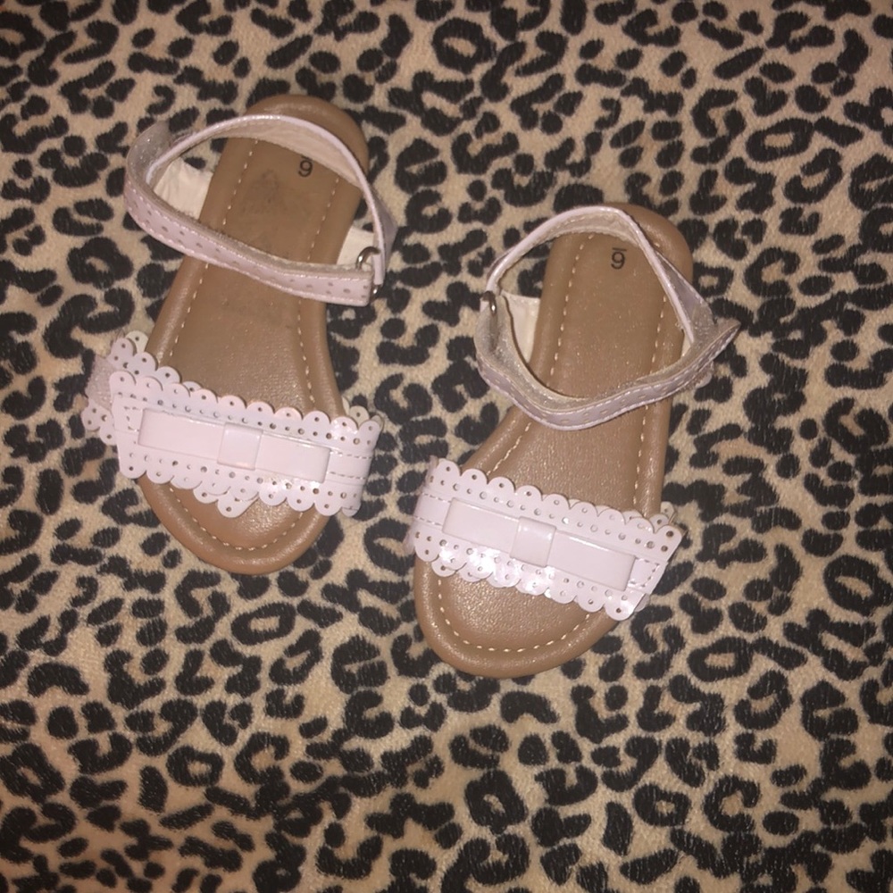 beautiful white sandals for a baby girl!!